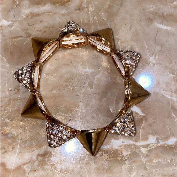 💕4 bracelets💕  - Picture 4 of 6